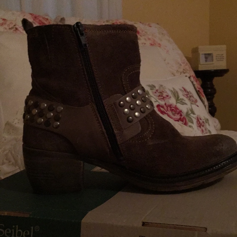 Josef Seibel Booties. Size 36